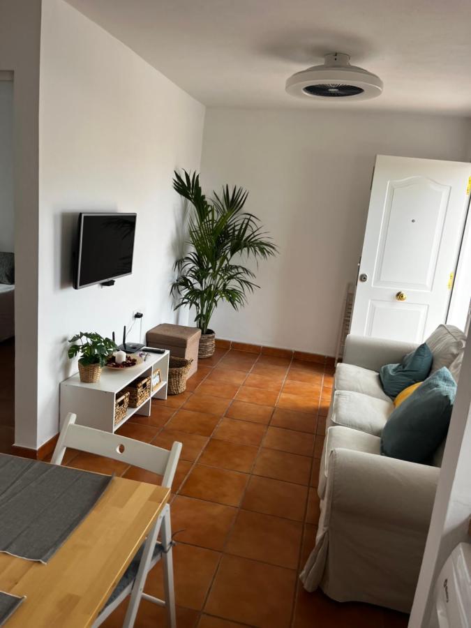 2 Bedroom Apartments Los Cristianos Beach Tenerife Tamaragua Арона Екстер'єр фото