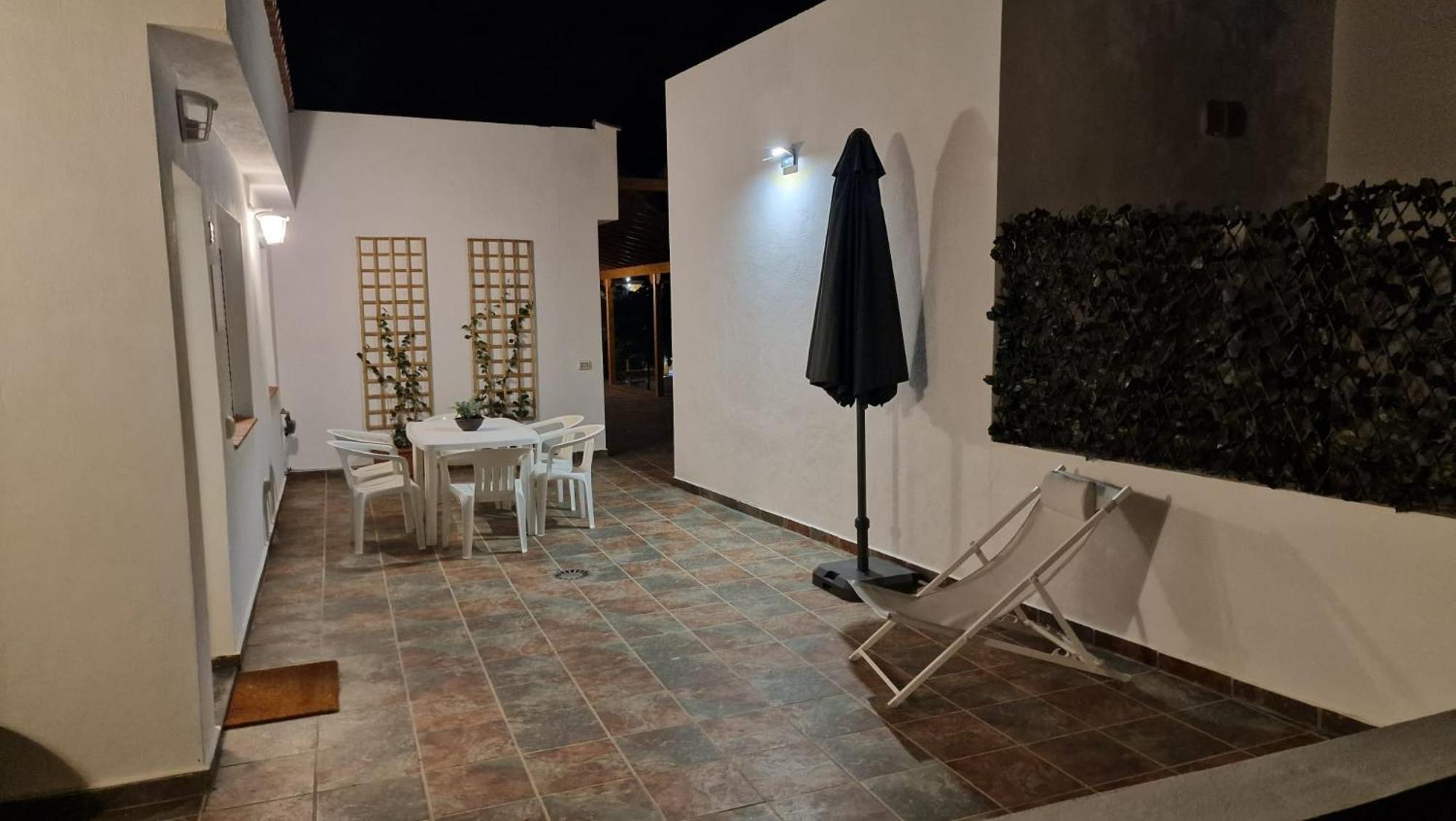 2 Bedroom Apartments Los Cristianos Beach Tenerife Tamaragua Арона Екстер'єр фото
